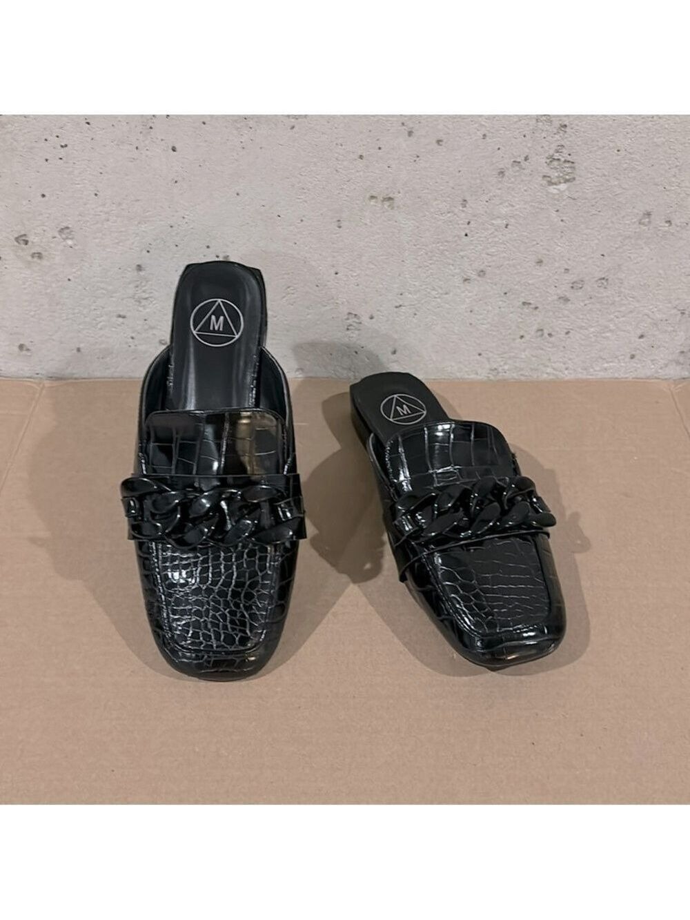 Missguided Black Faux Croc Mule Square Toe Loafer Mules W/Front Chain - UK 4